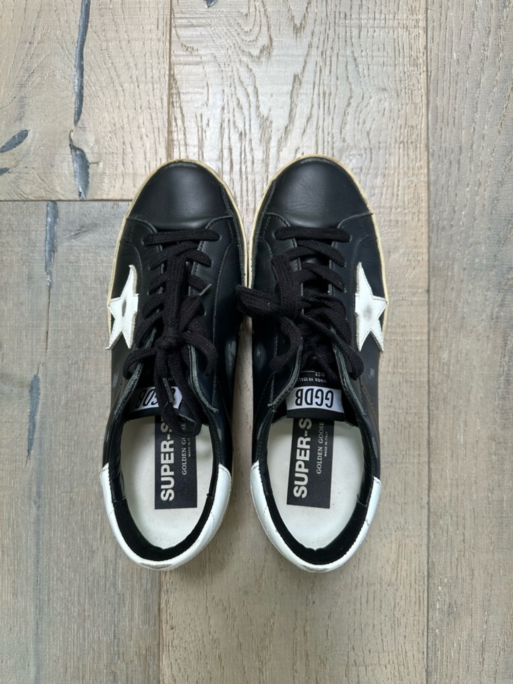 Golden Goose Black/White Distressed Low-Top Sneakers Size 38 - Picture 2 of 7